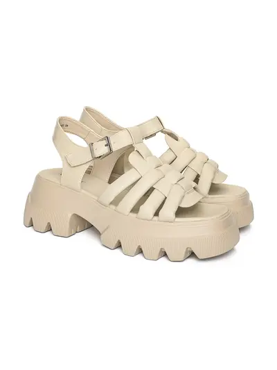 Босоножки бежевые с плетением